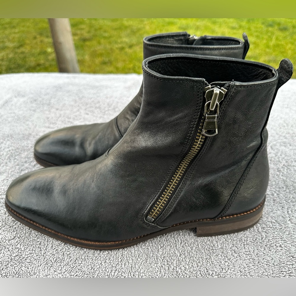 John Varvatos Star Side Zip Leather Black Boots